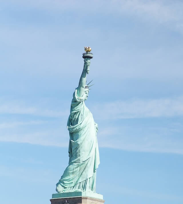Zava Immigration Law bryce barker vQovVa49c3Y unsplash